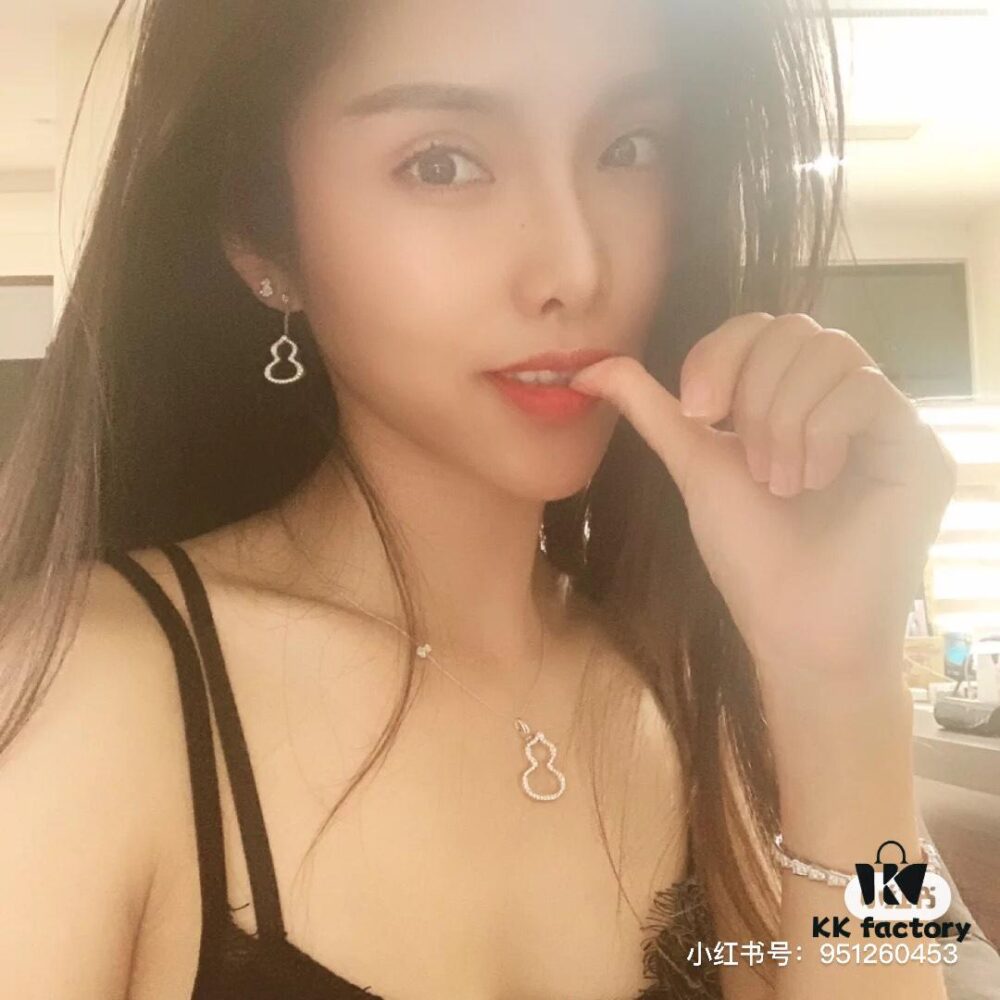 Kirin Yingyang Gourd Earrings, Stylish and Elegant, Pure Silver with Thick Gold Plating