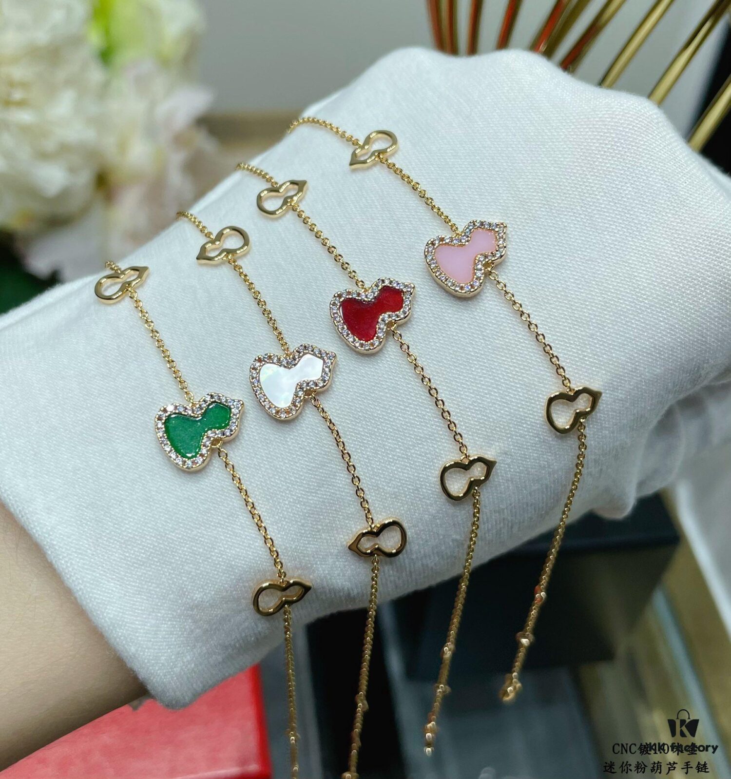 Kirin Mini Pink Gourd Bracelet, Wealth-Attracting and Stylish, Elegant and Versatile Design with Thick Gold Plating for a Genuine Gold Look