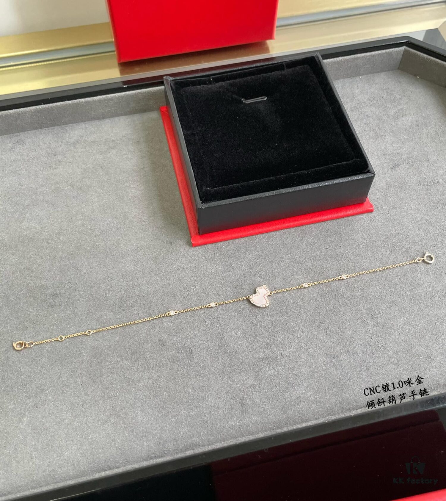 Kirin Tilted Gourd Bracelet, Stylish and Versatile with Thick Gold Plating and High-Carbon Brilliant Cut Zircon