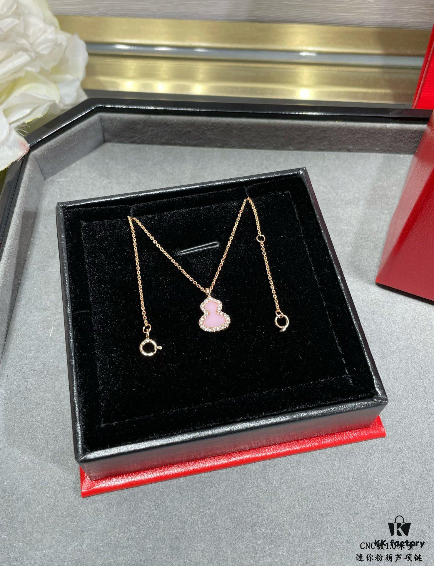 V-Gold Plated 1.0 Micron Gold Mini Pink Gourd Necklace, High Aesthetic with Excellent Fit and Versatility, Thick Gold Plating for a Premium Real Gold Look, Featuring Eight-Heart Eight-Arrow High-Carbon Diamond, Small and Exquisite – Wear It and Tell Others It's Genuine Gold
