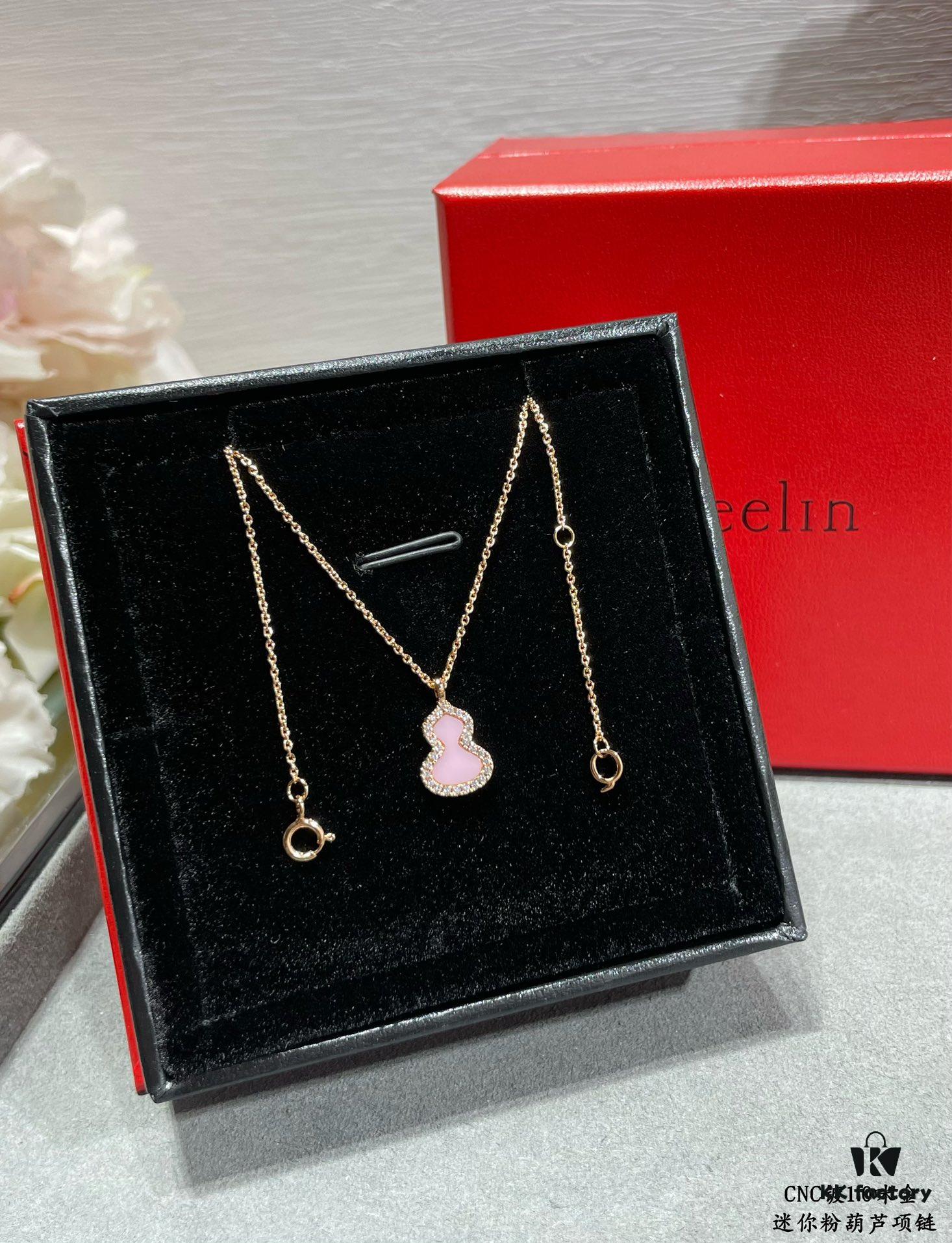 V-Gold Plated 1.0 Micron Gold Mini Pink Gourd Necklace, High Aesthetic with Excellent Fit and Versatility, Thick Gold Plating for a Premium Real Gold Look, Featuring Eight-Heart Eight-Arrow High-Carbon Diamond, Small and Exquisite – Wear It and Tell Others It's Genuine Gold