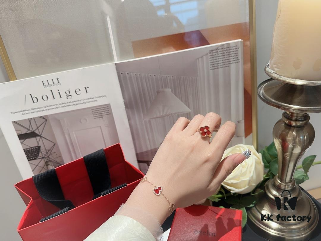 Qeelin Three-Pendant Mini Gourd Gemstone Bracelet