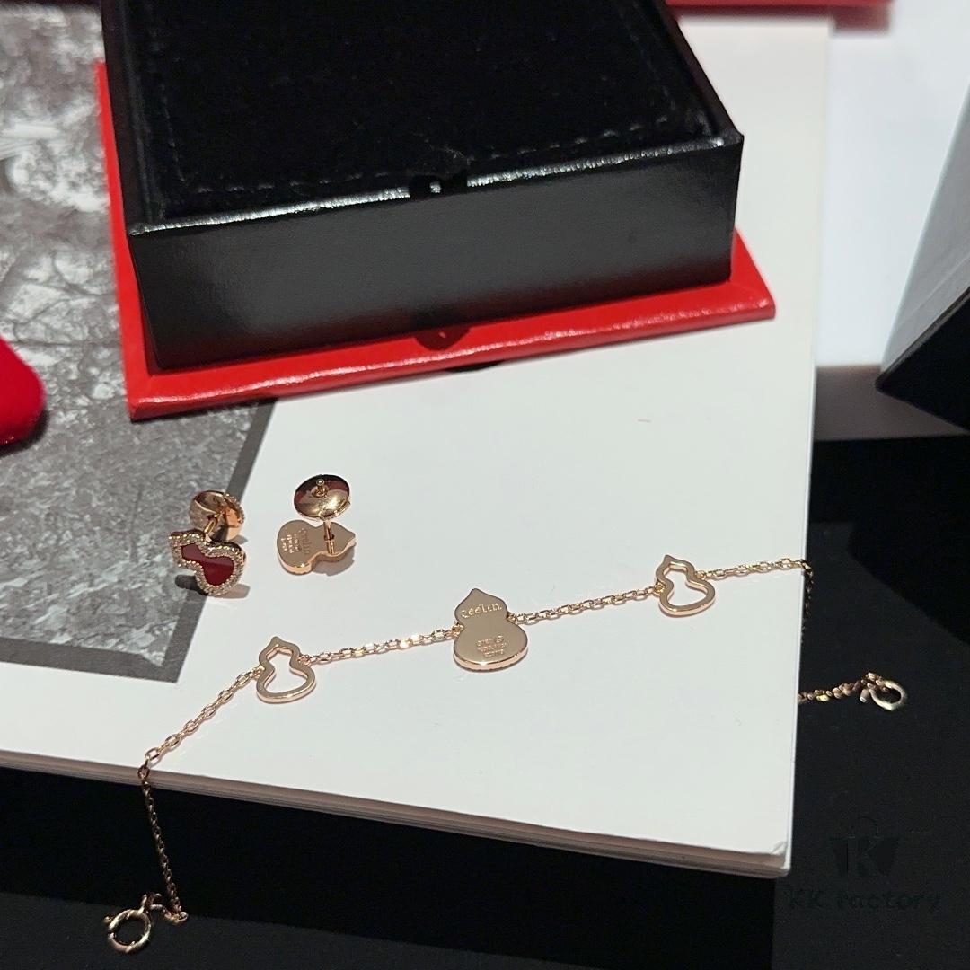 Qeelin Qilin Gourd Red Agate Bracelet and Earrings Set