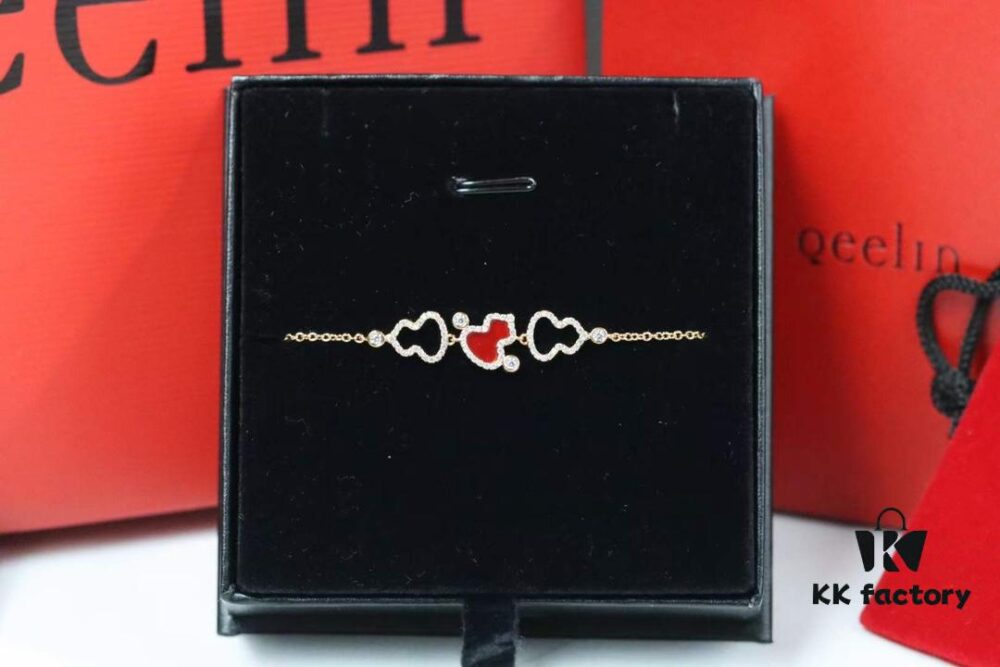 Qeelin Lucky Red Gourd Bracelet with Three Gourds