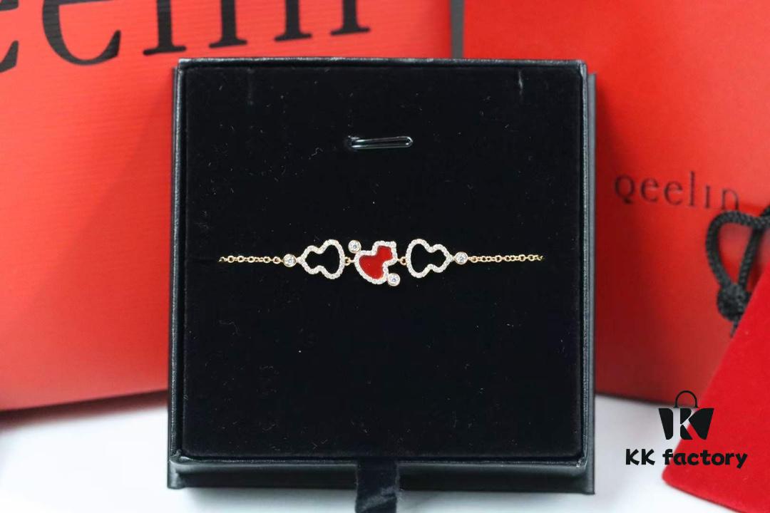 Qeelin Lucky Red Gourd Bracelet with Three Gourds