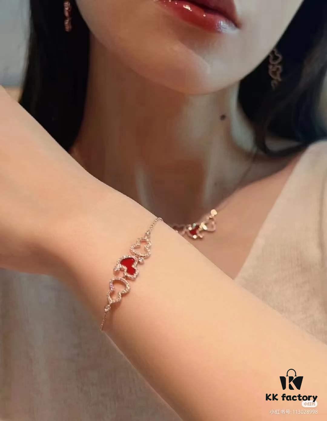 Qeelin Lucky Red Gourd Bracelet with Three Gourds