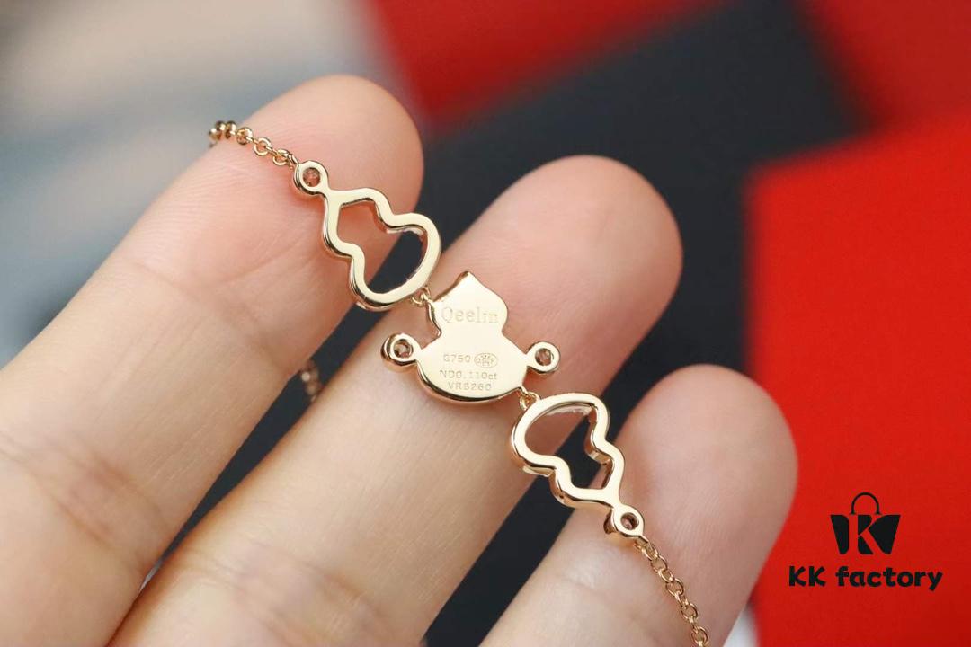 New Arrival💗 Qeelin Wulu Three Red Gourds Pendant Necklace