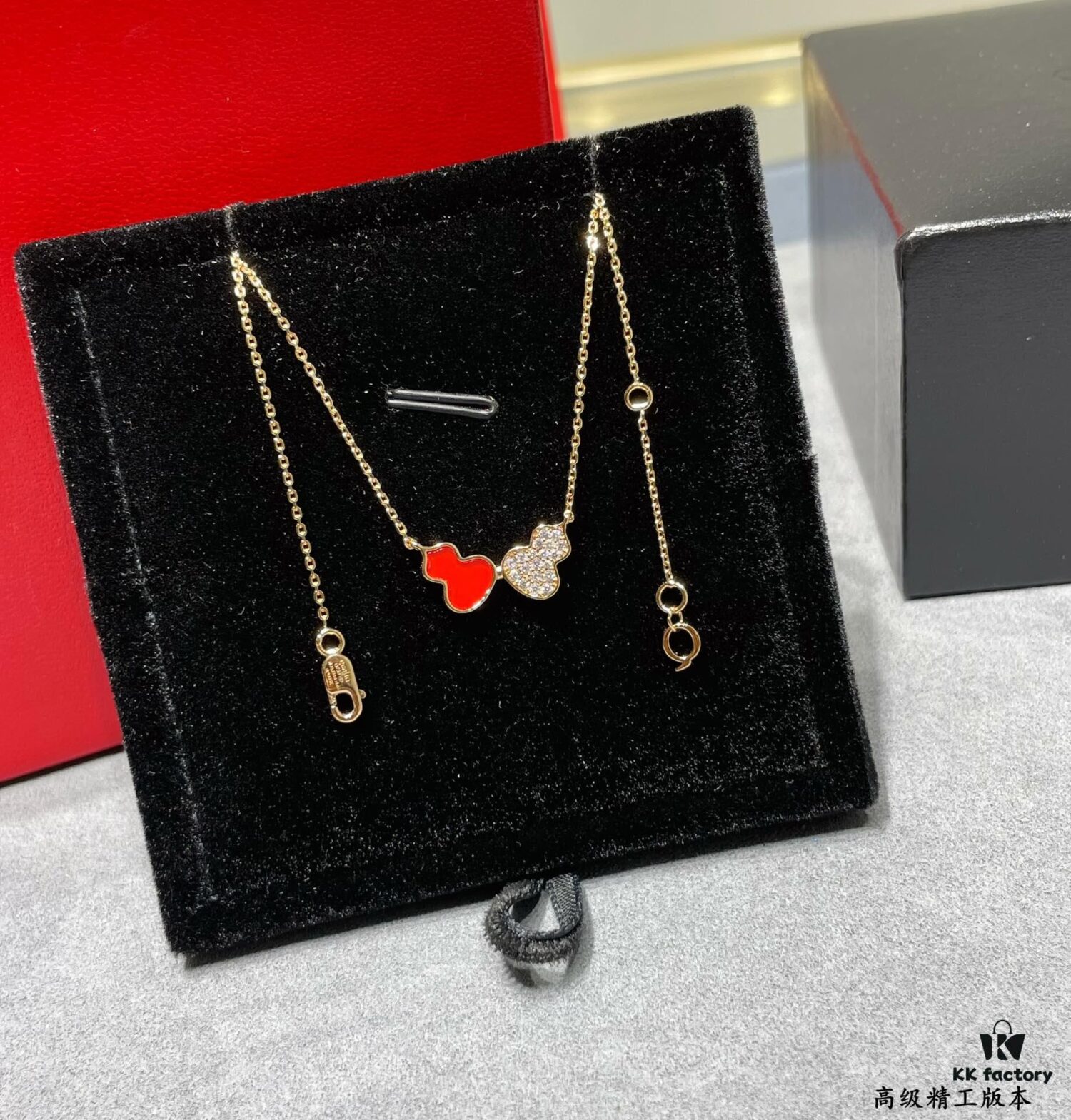 Qeelin x Lebekah Exclusive Limited Edition Red + Diamond Wulu Kylin Double Gourd Necklace 🌹 Adorable Design, Elegant Silhouette