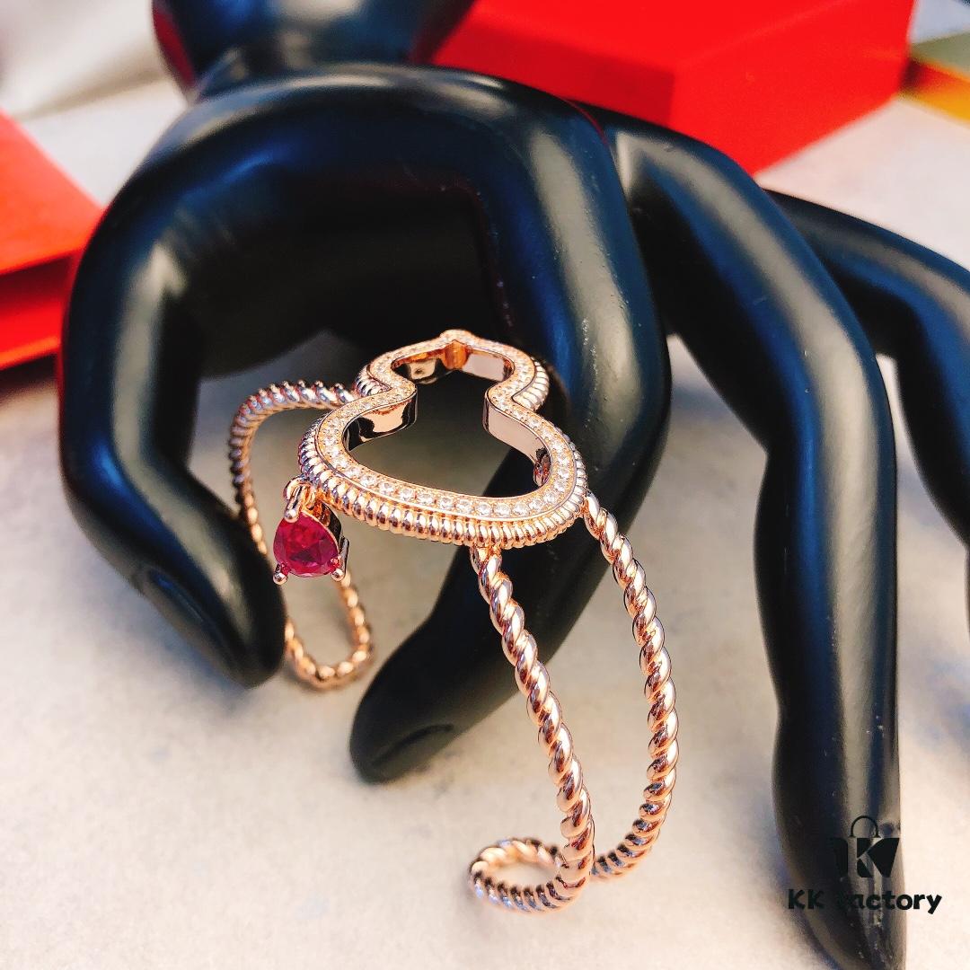 Qeelin Wulu Hollow-out Red Diamond Twisted Edge Open Bangle, White Agate Inlay, Chinese Cultural Elements with Modern Design, Luxury Jewelry