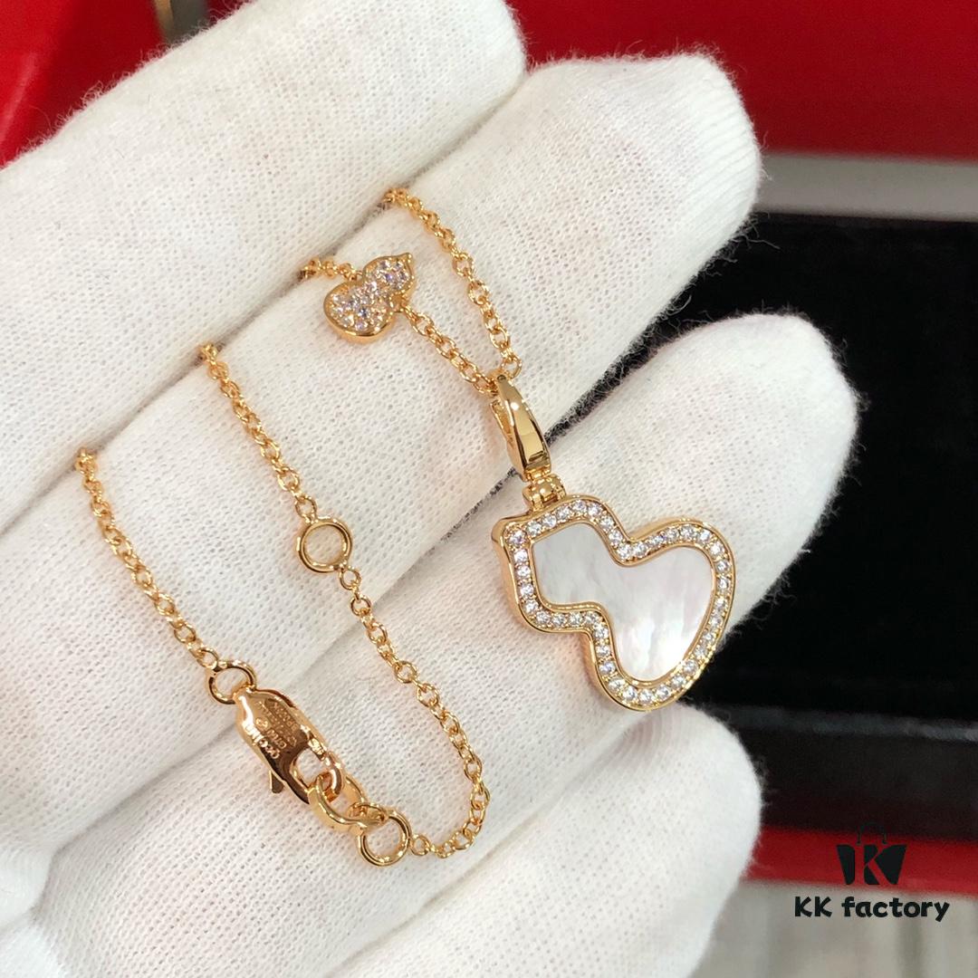 Qeelin Q-Blossom Gourd Necklace with Detachable Gourd Pendant