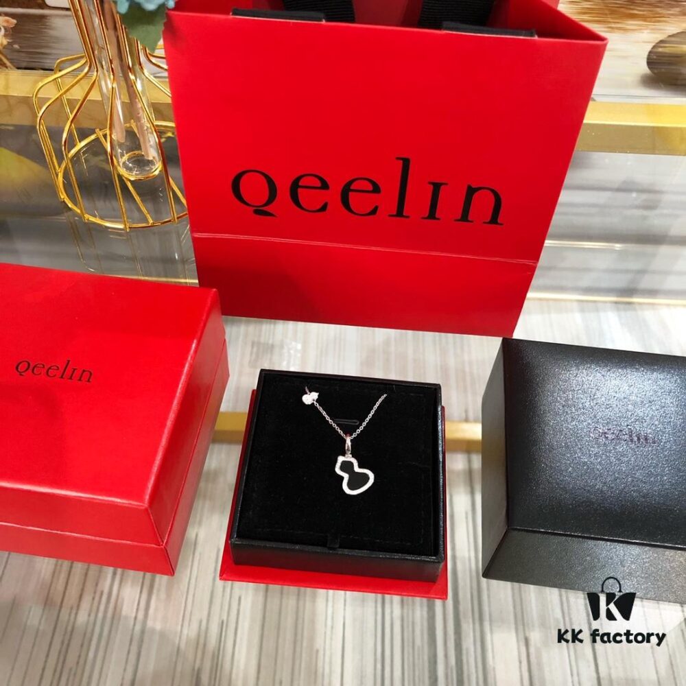 Qeelin Lucky Gourd Necklace with Detachable Pendant