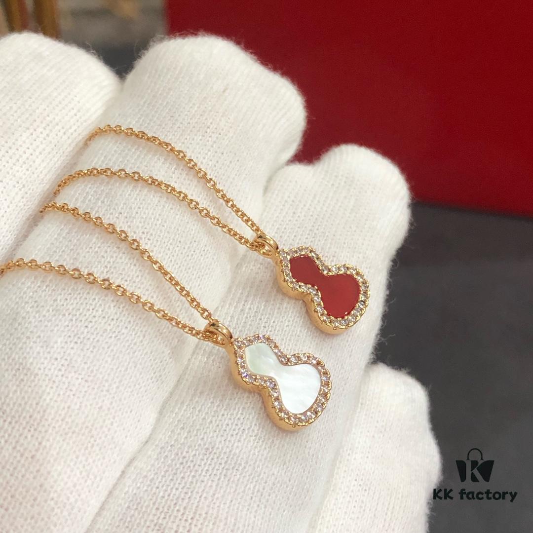 Qeelin Wulu Mini Pendant Necklace