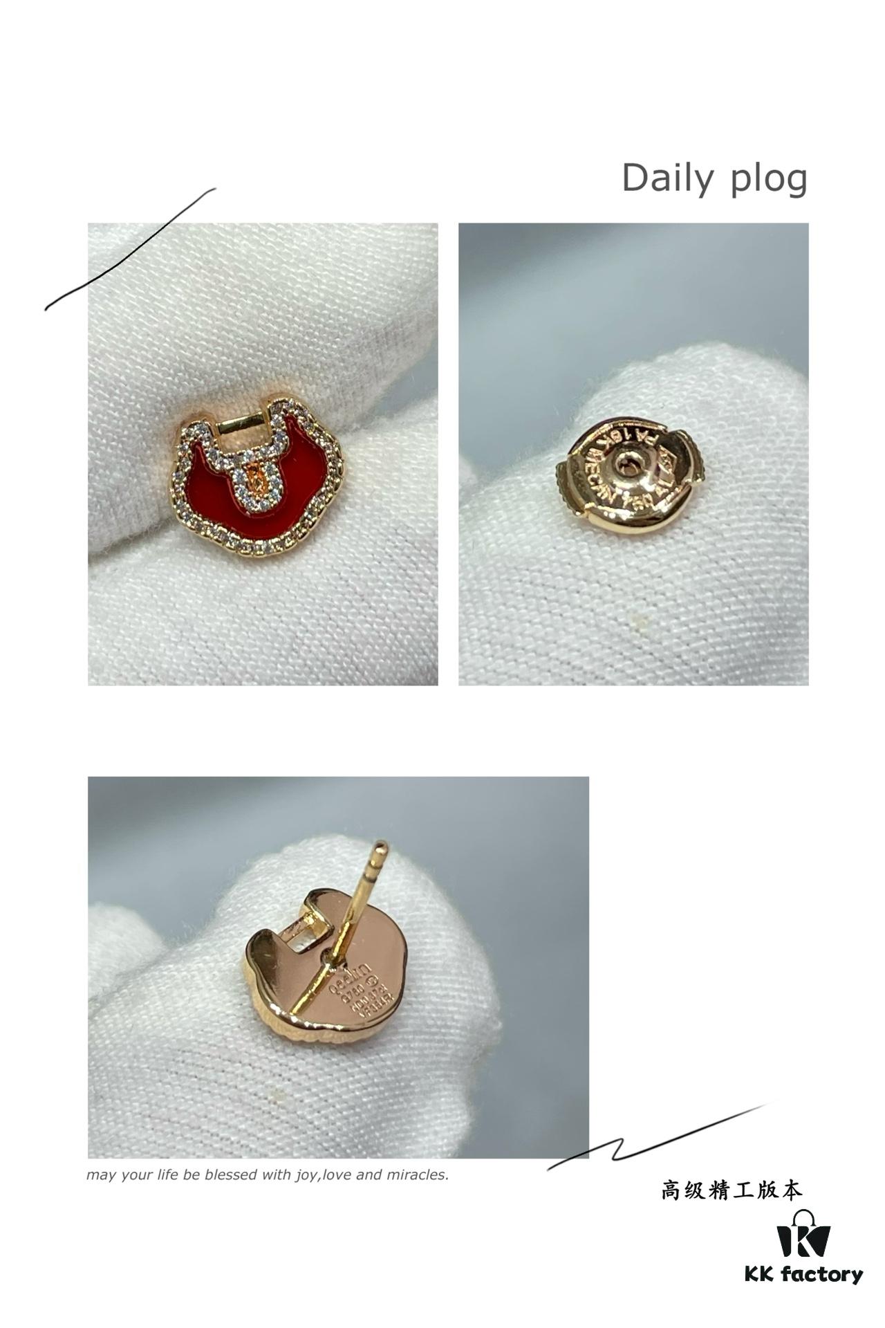 V Gold Plated Mi Gold 15514230 Kirin Premium Red Agate Ruyi Lock Stud Earrings ✨ A Perfect Blend of Fashion and Tradition