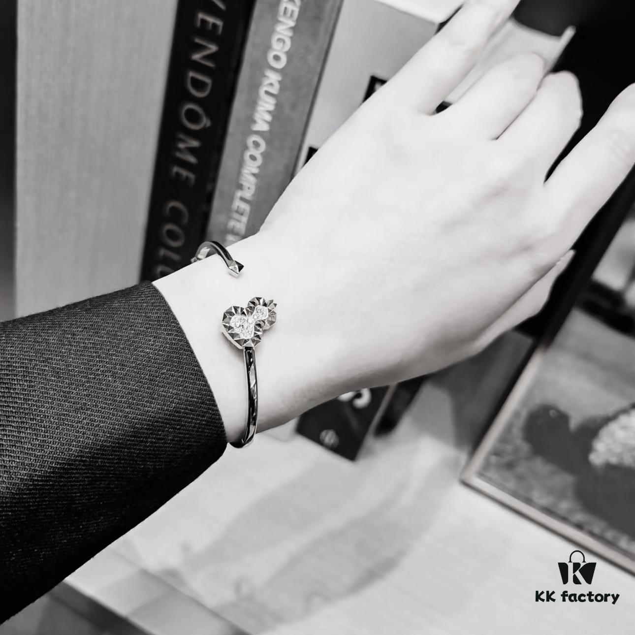 New Design Qilin Gourd Bracelet, High-Quality 1:1 Replica, 'Gourd' Sounds Like 'Good Fortune and Prosperity' in Chinese, Symbolizing Blessings – Beautiful and Meaningful, Simply Irresistible! Exquisitely Crafted Elastic Bracelet with Eight Hearts and Eight Arrows High-Carbon Diamonds, Platinum, Premium Custom Workmanship