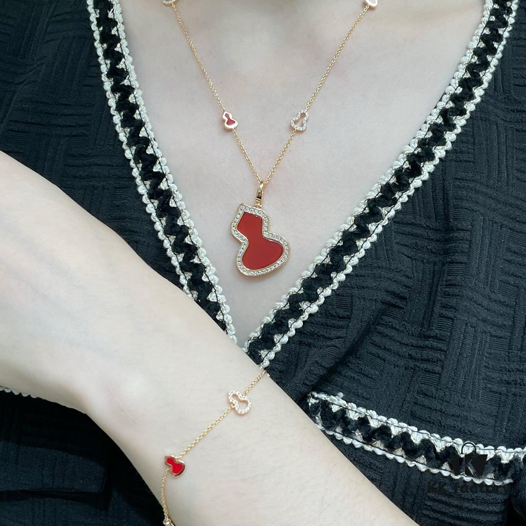 Detachable Pendant) Qeelin Wulu Mini 8 Lotus Diamond Necklace, Cute and Simple Design, Elegant Line Art, Qeelin x Rebecca Limited Edition