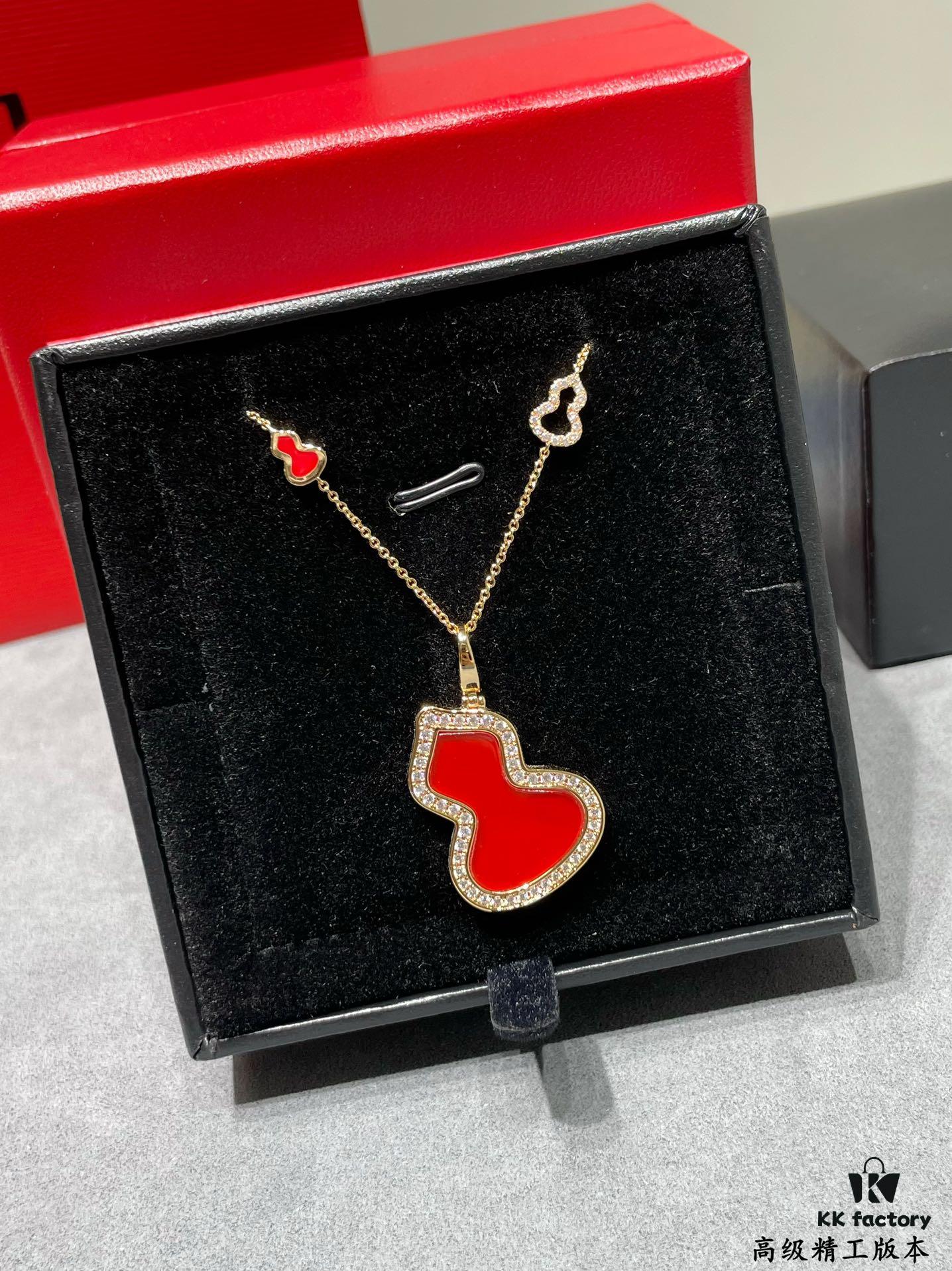 Detachable Pendant) Qeelin Wulu Mini 8 Lotus Diamond Necklace, Cute and Simple Design, Elegant Line Art, Qeelin x Rebecca Limited Edition