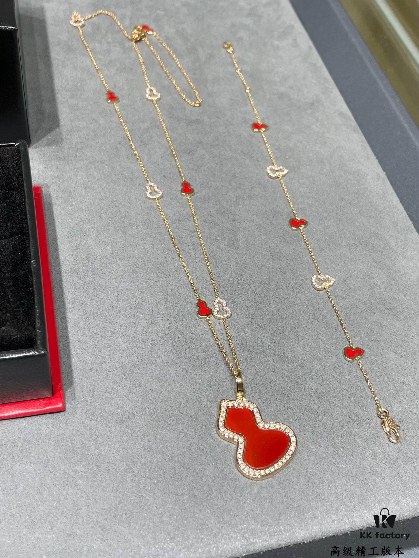 Detachable Pendant) Qeelin Wulu Mini 8 Lotus Diamond Necklace, Cute and Simple Design, Elegant Line Art, Qeelin x Rebecca Limited Edition