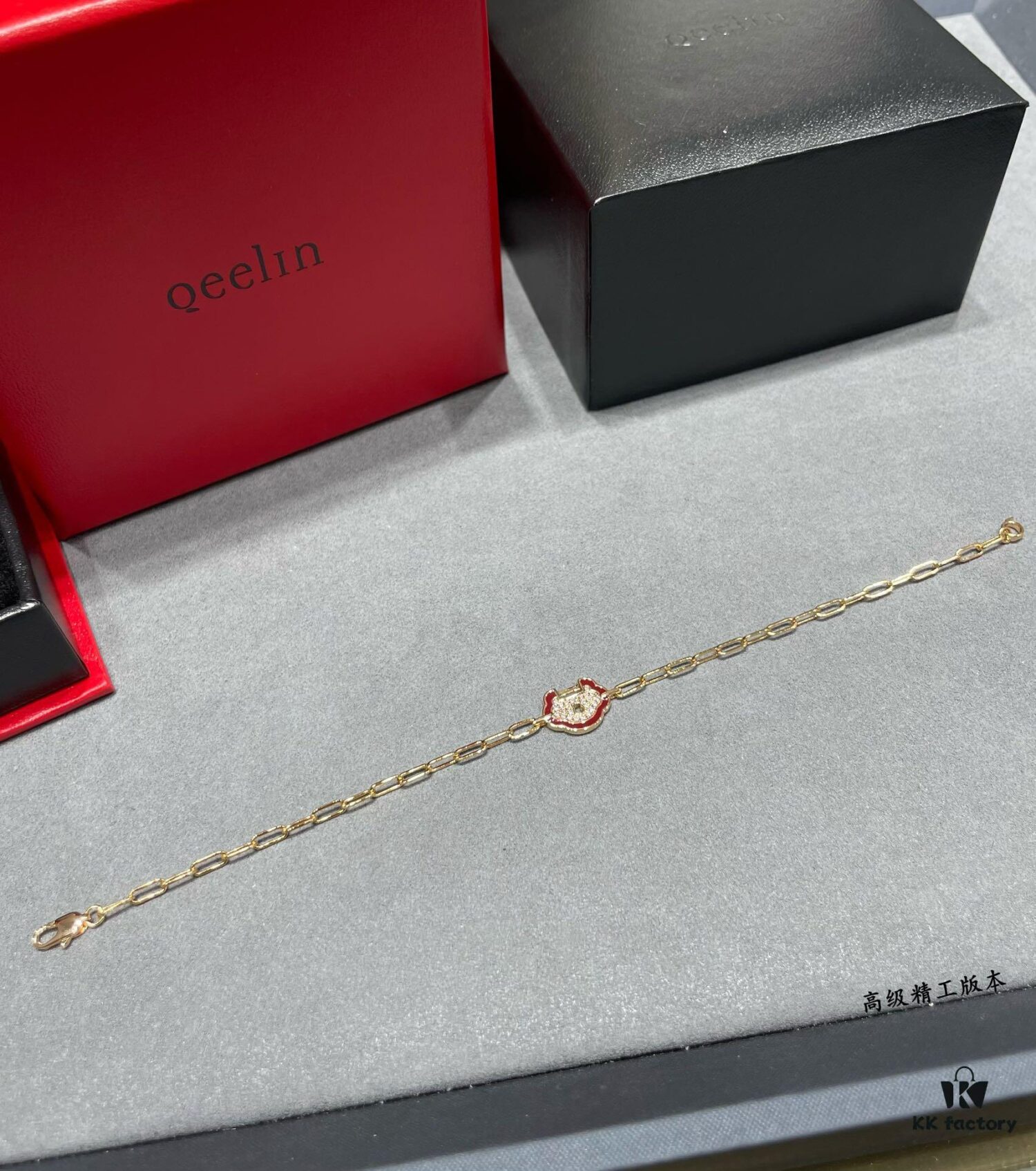 Kirin Red Edge Full Diamond Ruyi Lock Bracelet ✨ A Stylish Blend of Fashion and Tradition