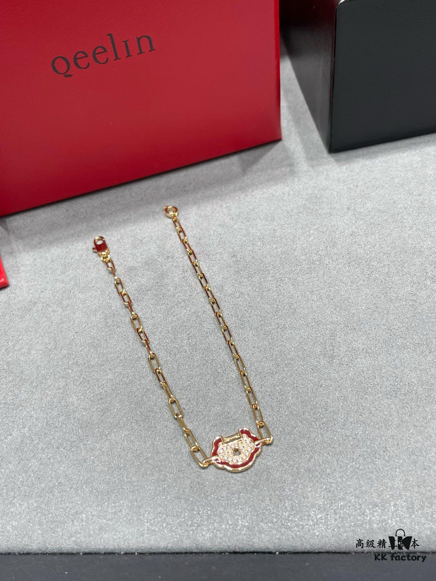 Kirin Red Edge Full Diamond Ruyi Lock Bracelet ✨ A Stylish Blend of Fashion and Tradition