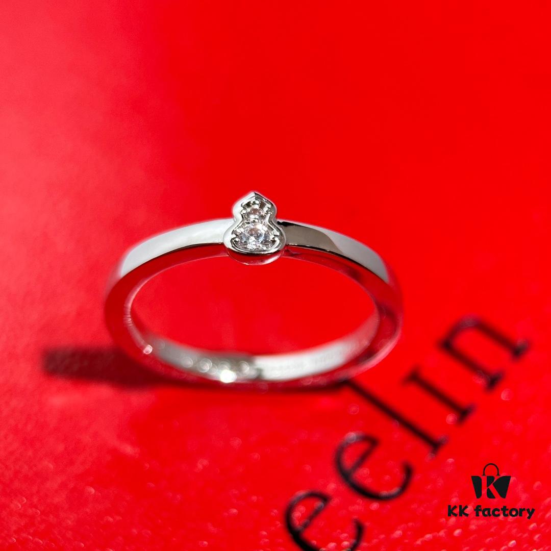 ❗️New Arrival❗️ ☀️Qeelin Qilin Petite Wulu Smooth Gourd Ring