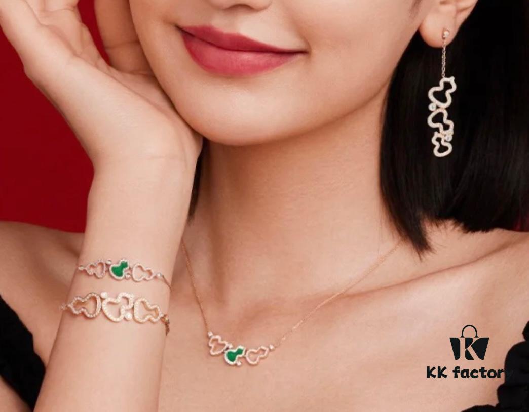 Kylin Green Jade Three Gourds Necklace