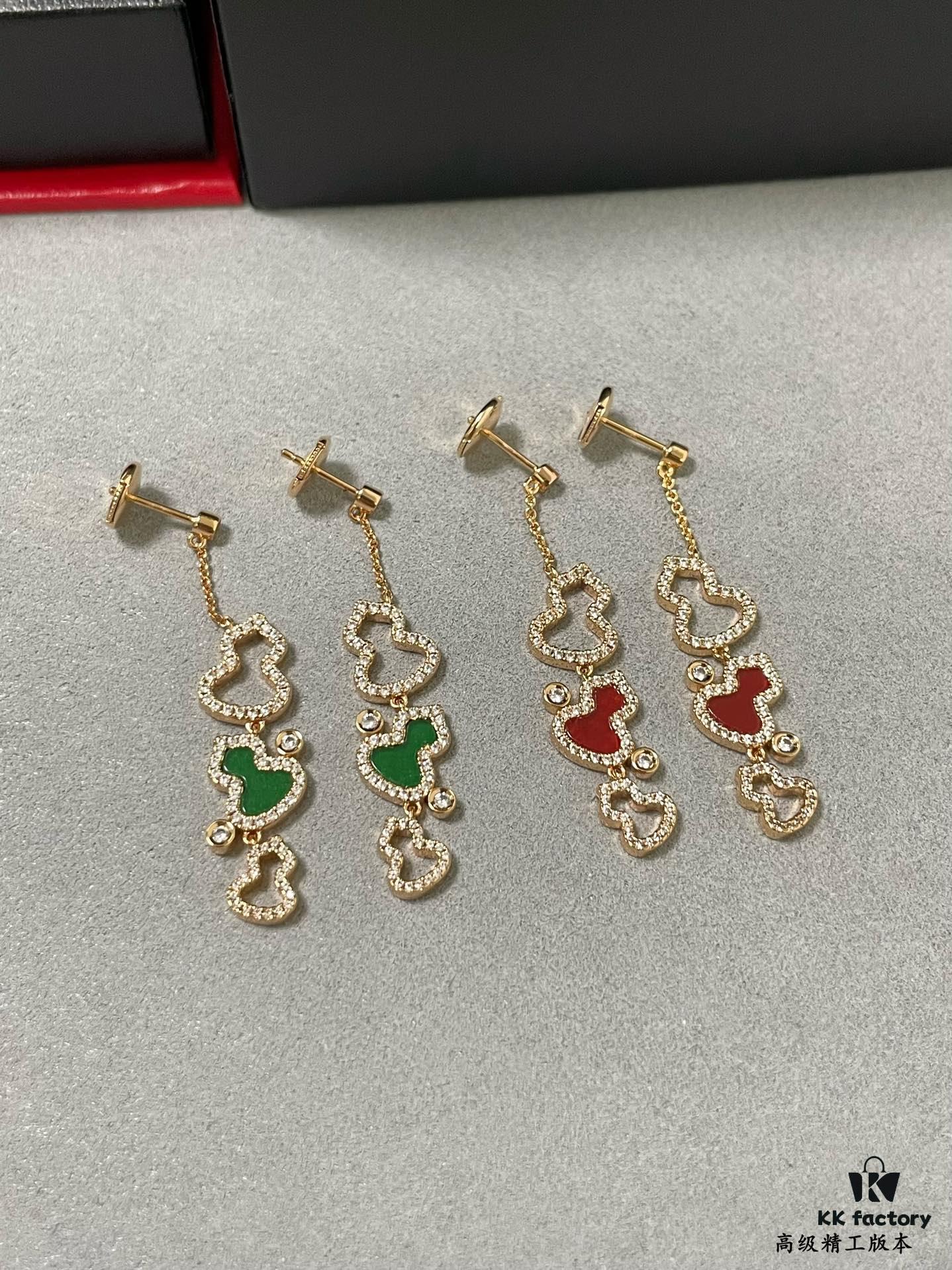 Kylin Red Agate Three Gourd Stud Earrings