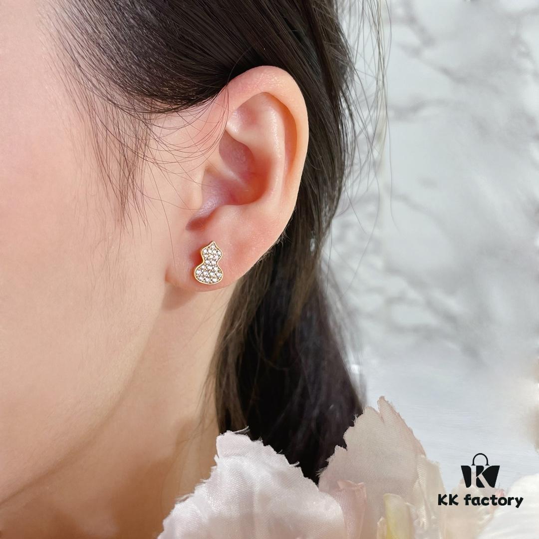 Qilin Yin-Yang Gourd Earrings