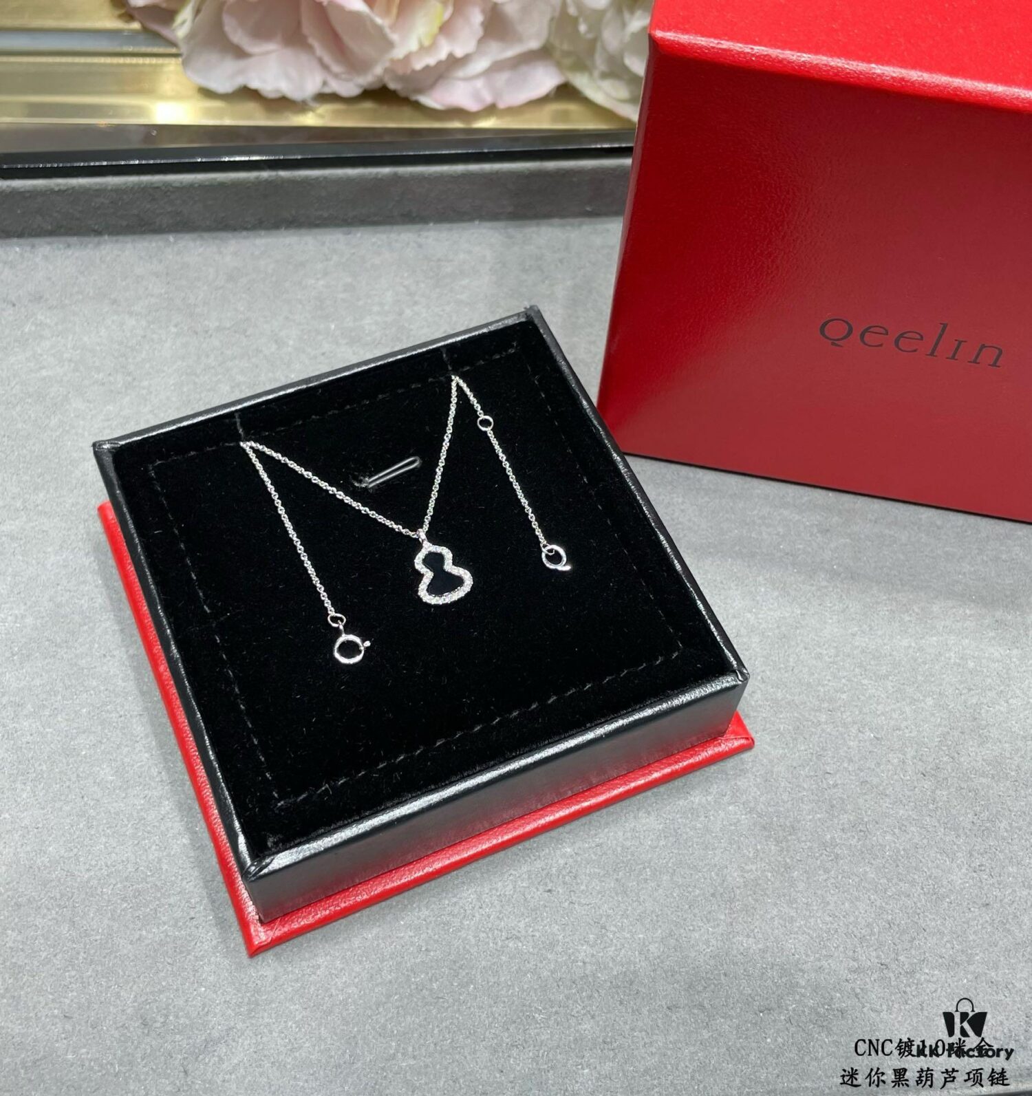 Kirin Mini Black Gourd Necklace, Attracts Wealth and Enhances Luck, Stylish Design, Excellent Look When Worn, Versatile Match, Thick Gold Plating with Premium Real-Gold Appearance