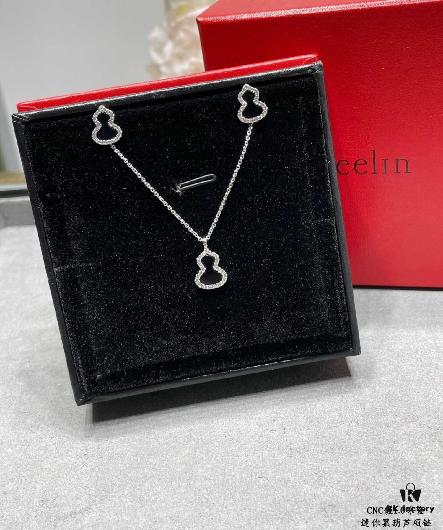 Kirin Mini Black Gourd Necklace, Attracts Wealth and Enhances Luck, Stylish Design, Excellent Look When Worn, Versatile Match, Thick Gold Plating with Premium Real-Gold Appearance