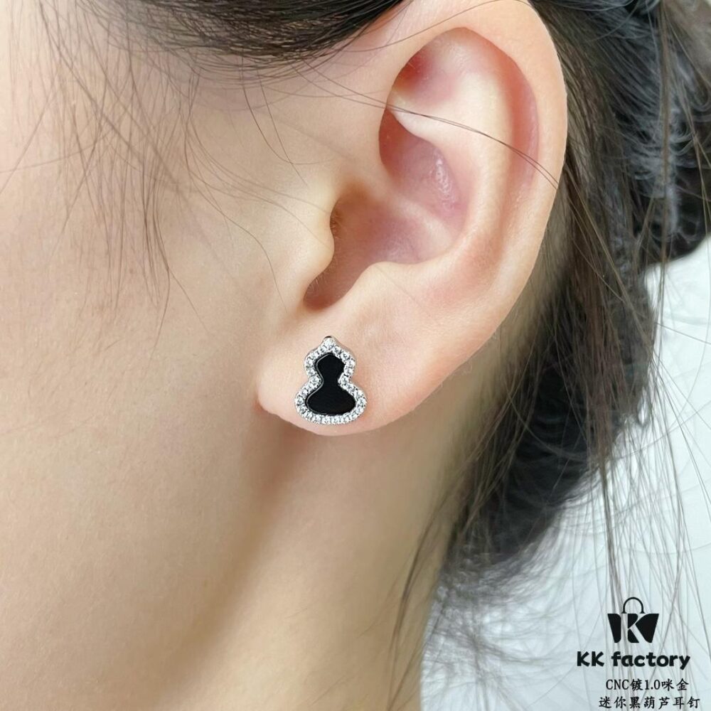 Kirin Mini Black Gourd Earrings, Wealth-Attracting and Lucky, High Aesthetic Appeal, Stylish Look, Versatile Design, Thick Gold Plating, Premium Real-Gold Appearance
