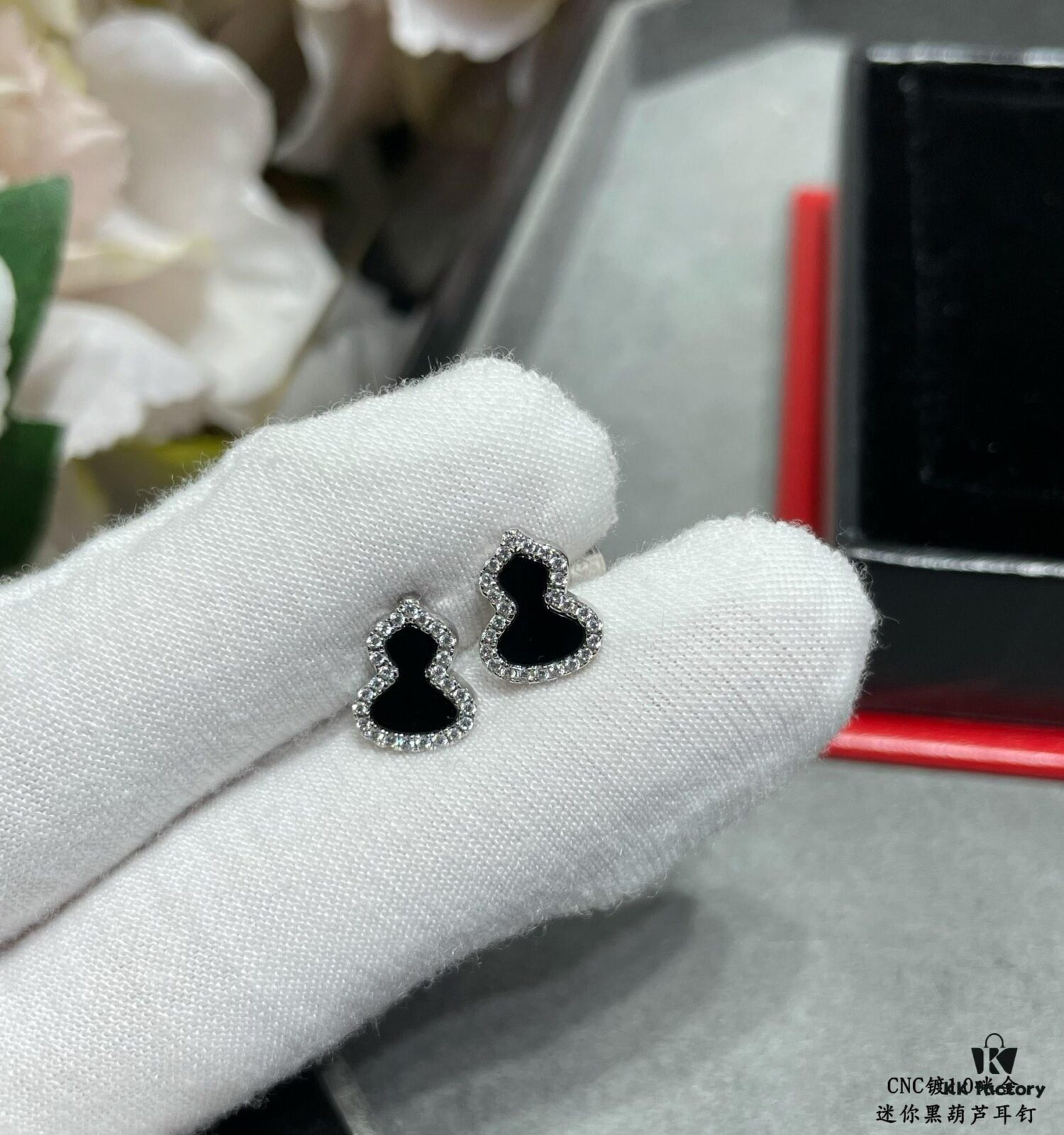 Kirin Mini Black Gourd Earrings, Wealth-Attracting and Lucky, High Aesthetic Appeal, Stylish Look, Versatile Design, Thick Gold Plating, Premium Real-Gold Appearance