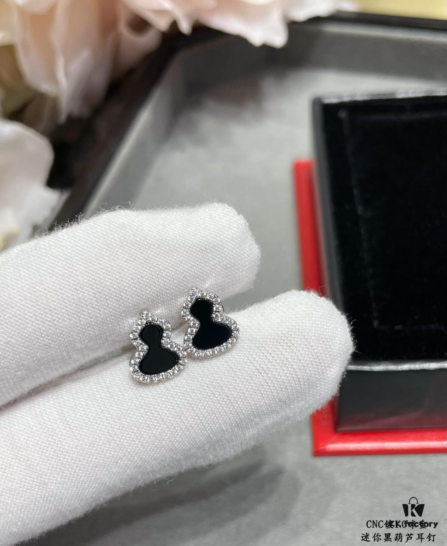 Kirin Mini Black Gourd Earrings, Wealth-Attracting and Lucky, High Aesthetic Appeal, Stylish Look, Versatile Design, Thick Gold Plating, Premium Real-Gold Appearance