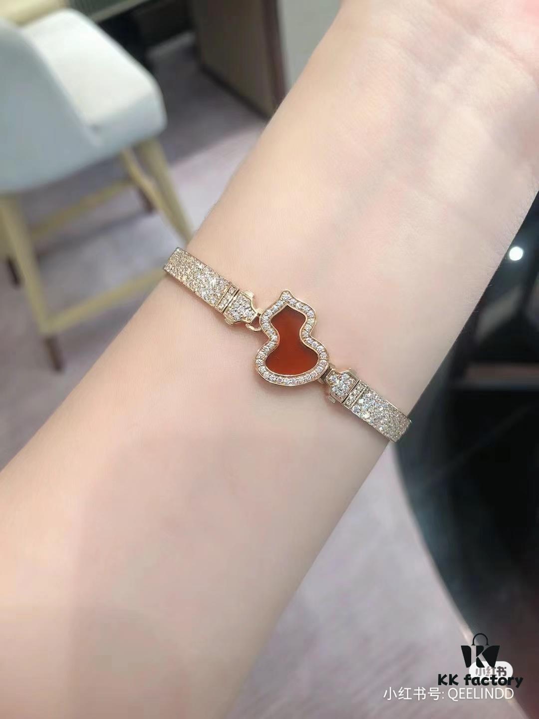 Gourd Bracelet in Rose Gold, Ready Stock Available