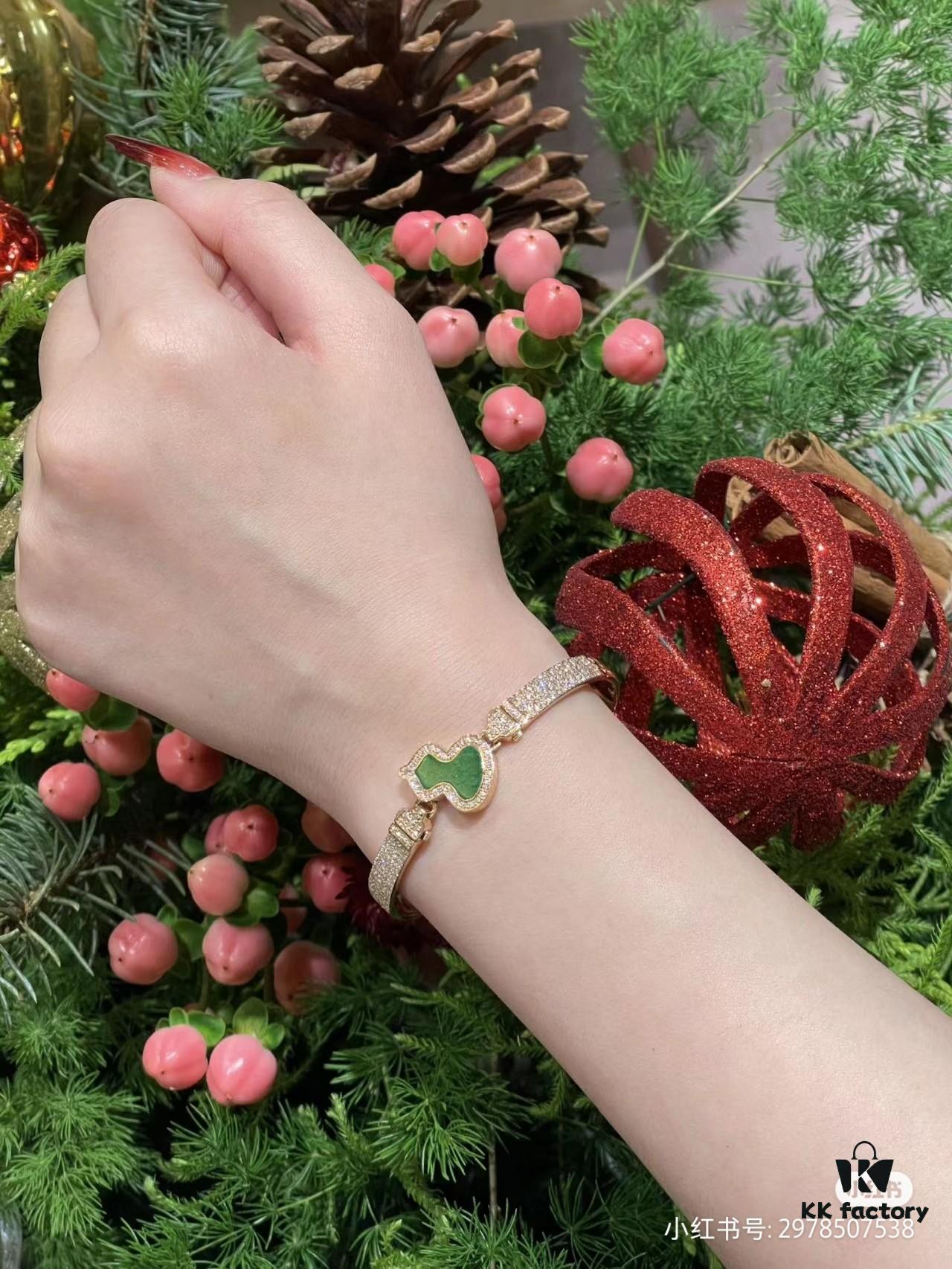 Gourd Bracelet in Rose Gold, Ready Stock Available