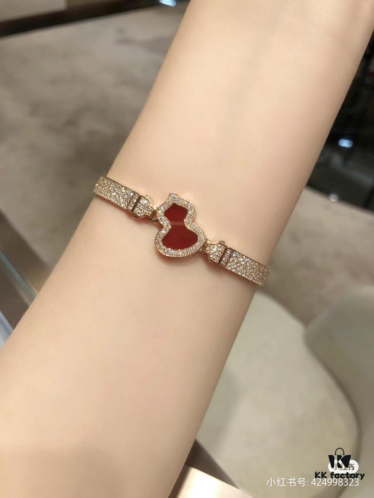 Gourd Bracelet in Rose Gold, Ready Stock Available