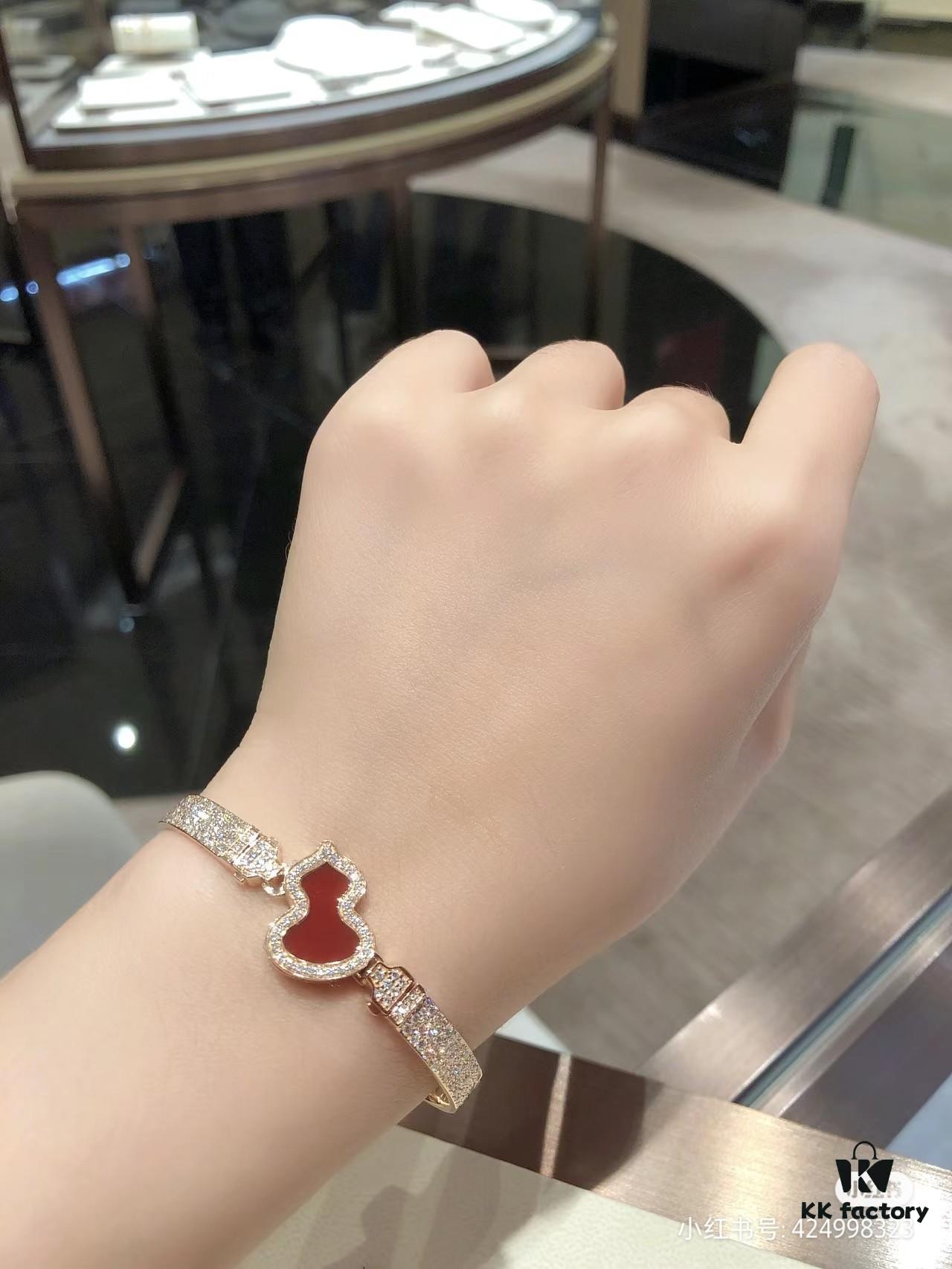 Gourd Bracelet in Rose Gold, Ready Stock Available