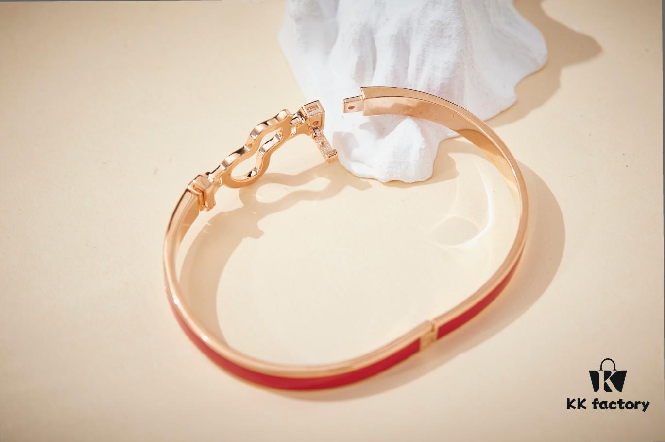 New Chinese Trend 🌟 Gourd Bracelet, Low-Temperature Enamel, Toggle Clasp Design 💫 Precision Cast with 18K Champagne Gold Plating