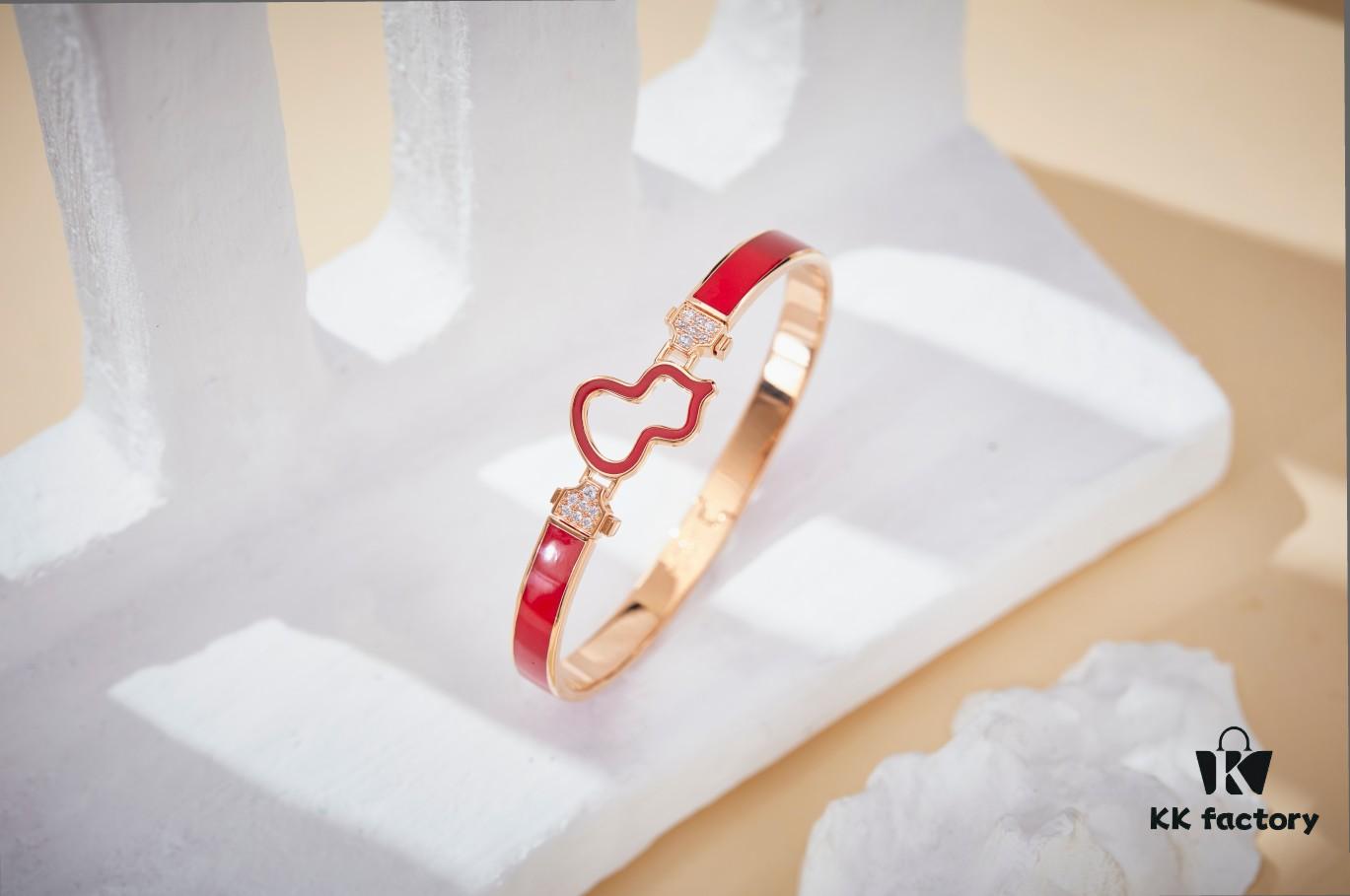 New Chinese Trend 🌟 Gourd Bracelet, Low-Temperature Enamel, Toggle Clasp Design 💫 Precision Cast with 18K Champagne Gold Plating