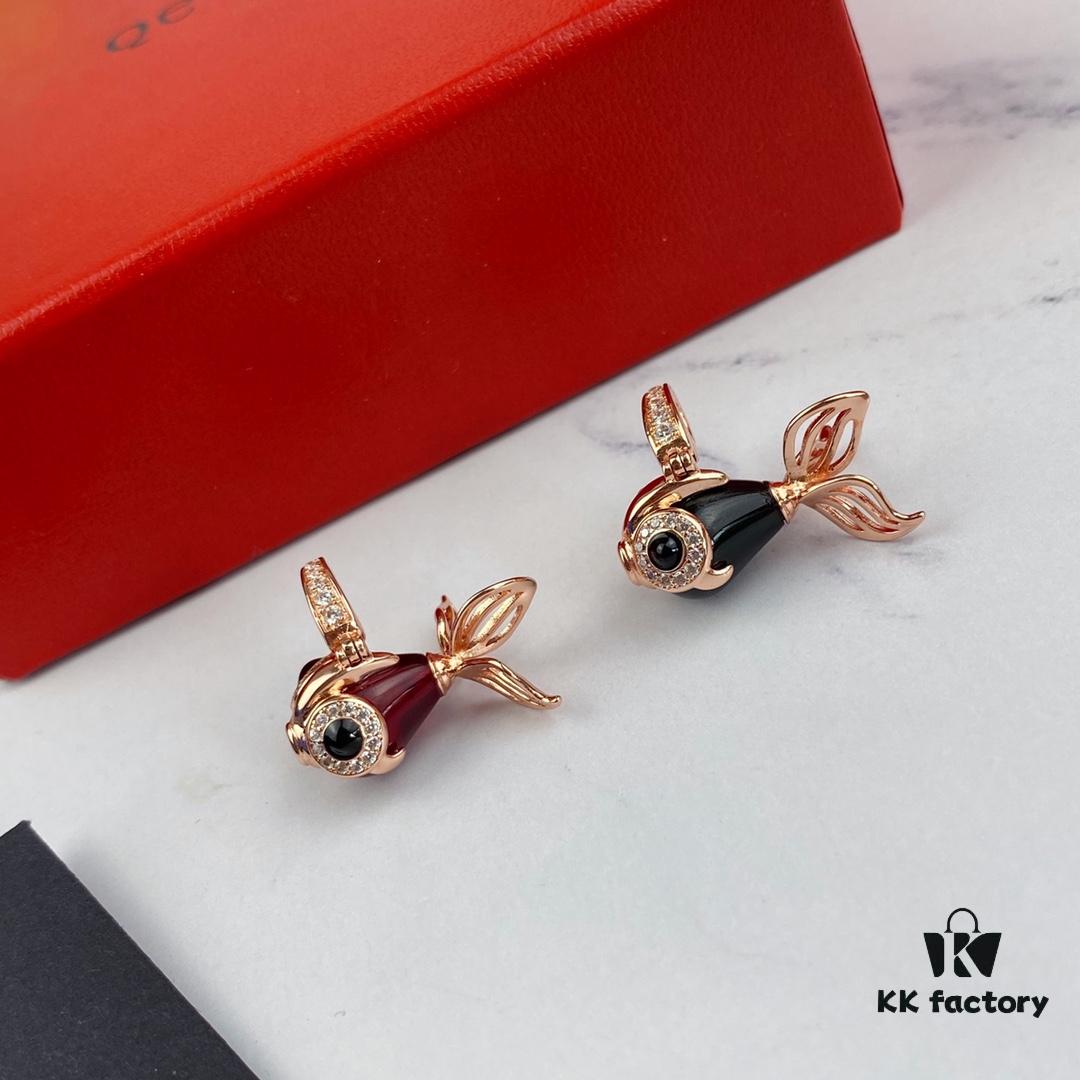 Exquisite Jewelry 💎 Qilin New Arrival Goldfish Necklace, Counter Fresh Release, Agate and Turquoise Inlaid with Advanced Diamond Setting, Vivid and Lifelike Design, Detachable Pendant