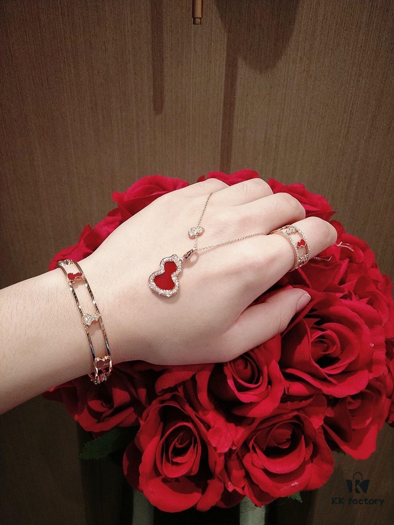 Hulu Wulu Series Ring, Composed of Eight Gourds, Hand-Set Diamonds, Thick Gold Plating for Long-Lasting Color Retention