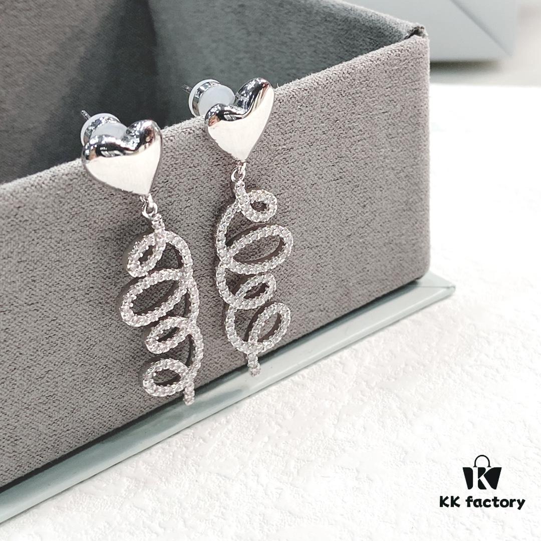 HEFANG Jewelry Cream Twirl Earrings - Limited Edition Design, Ear Studs, Gift for Qixi Festival (Same Style as Zhou Yutong)