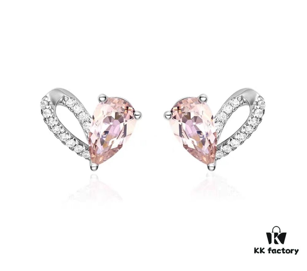 He Fang Creamy Sweetheart Stud Earrings