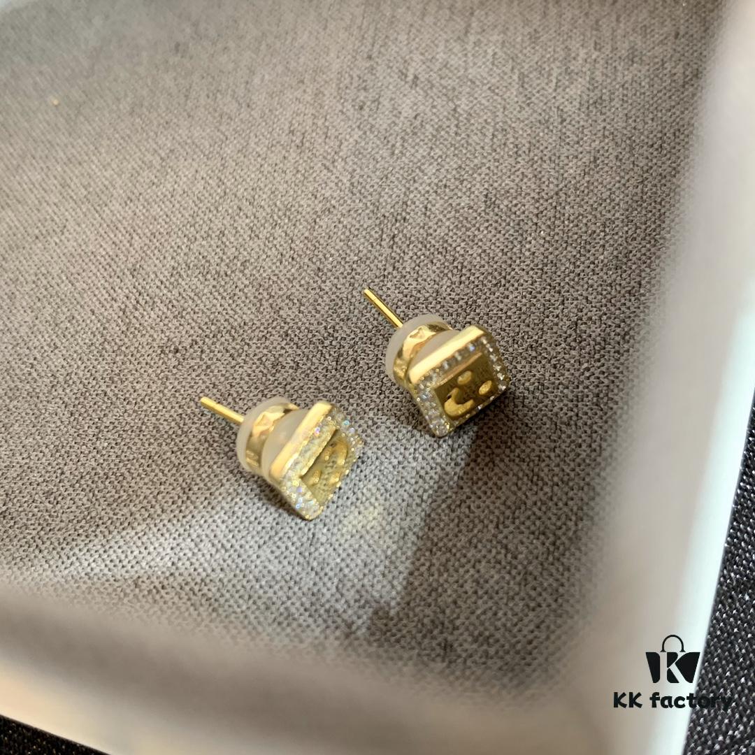 Qixi Gift 🎁 HEFANG Xiao Fang Smiley Face Stud Earrings