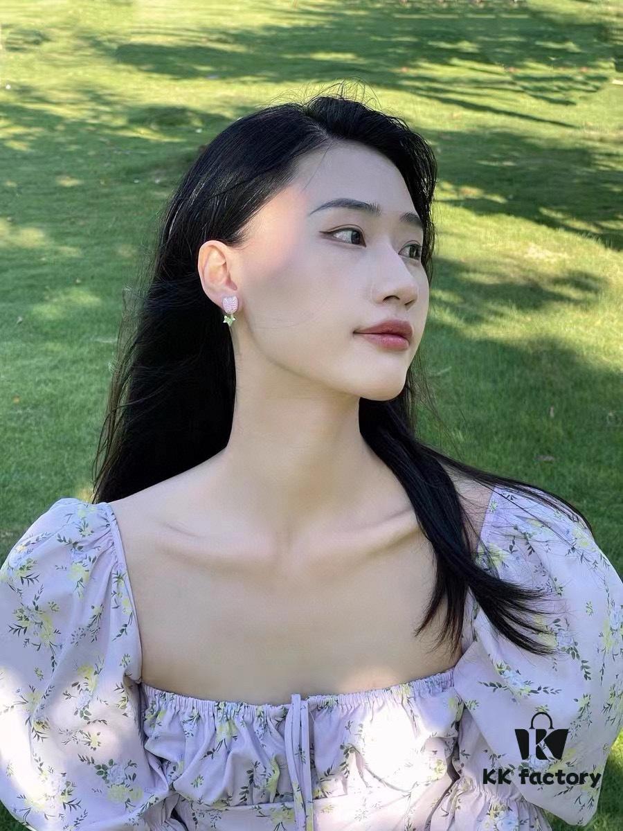 Qixi Gift 🎁 HEFANG New Arrival Tulip 🌷 Earrings, Elegantly Chic and Adorably Cute!