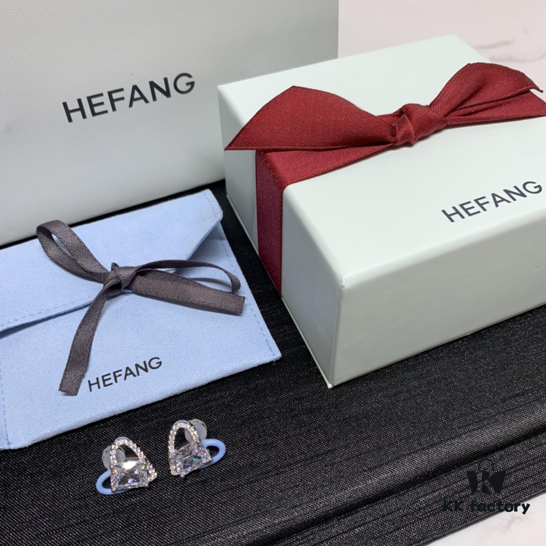 Qixi Gift 🎁 HEFANG Barbie Sweet Heart Earrings, Crystal Clear Design