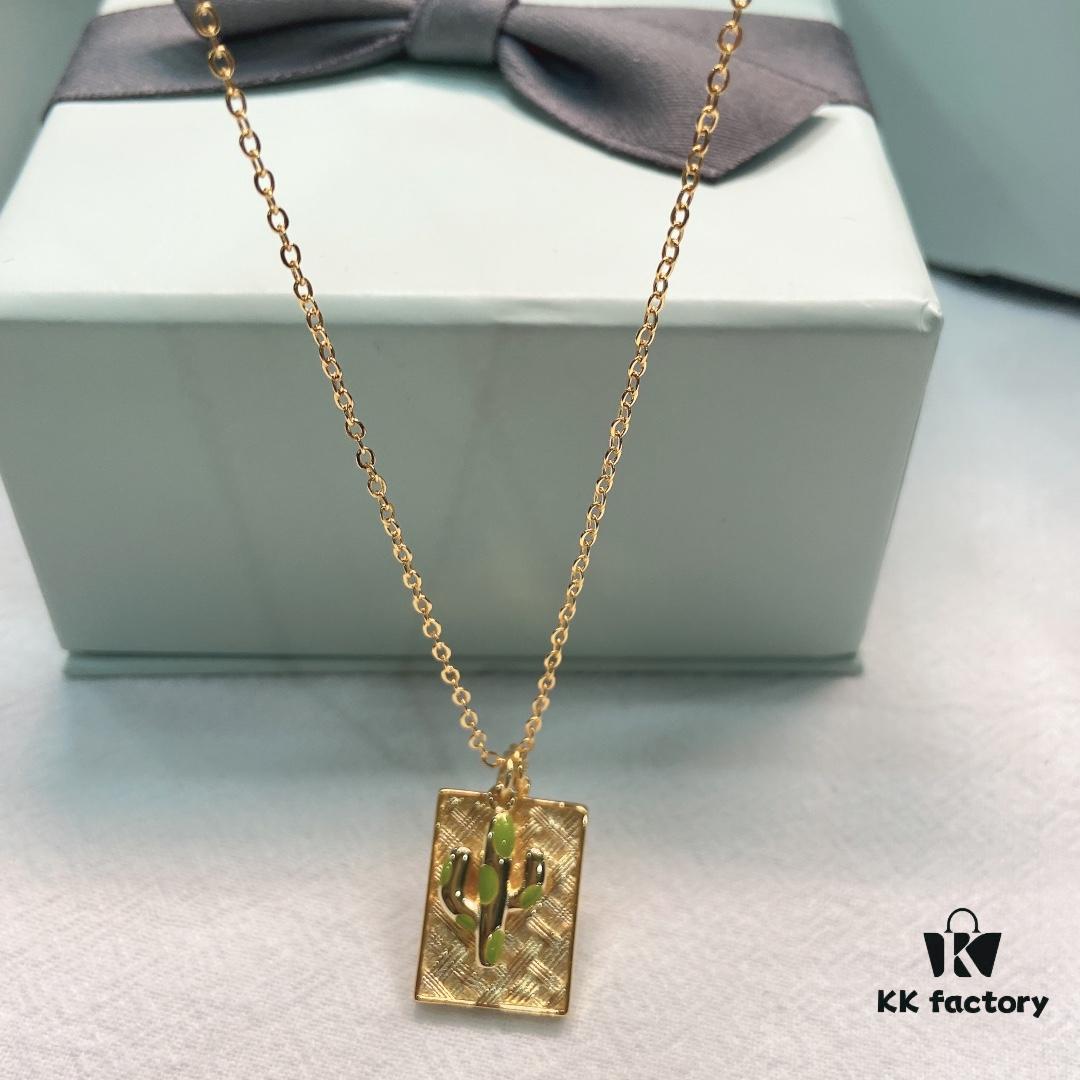 Cactus Collarbone Chain, Boho Minimalist Necklace, Nature-Inspired Design, Instagram-Famous Unique Jewelry