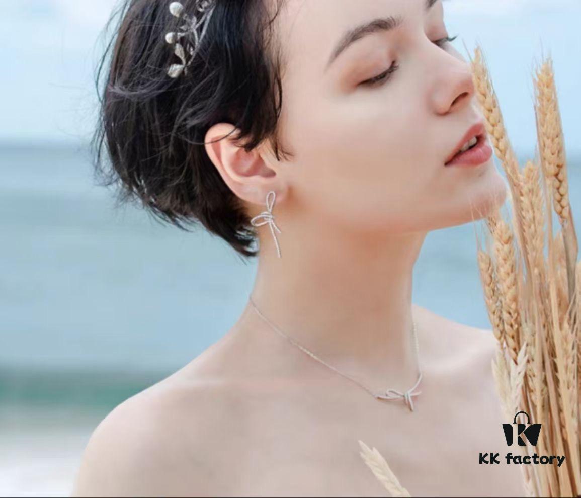 New Arrival He Fang Flying Ribbon Stud Earrings, Minimalist Luxury Unique Design Elegant Ear Jewelry Gift for Girlfriend