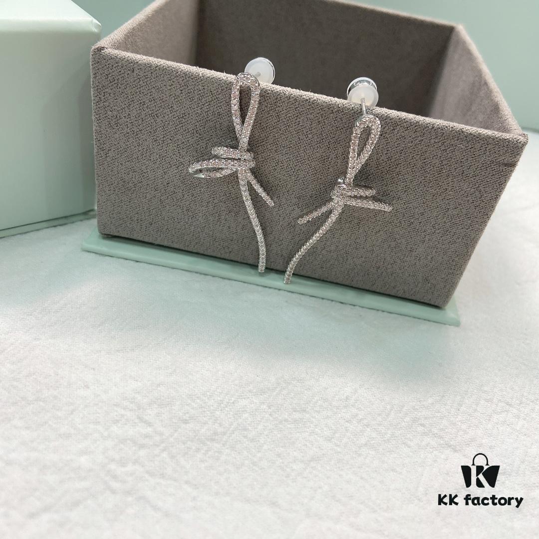 New Arrival He Fang Flying Ribbon Stud Earrings, Minimalist Luxury Unique Design Elegant Ear Jewelry Gift for Girlfriend