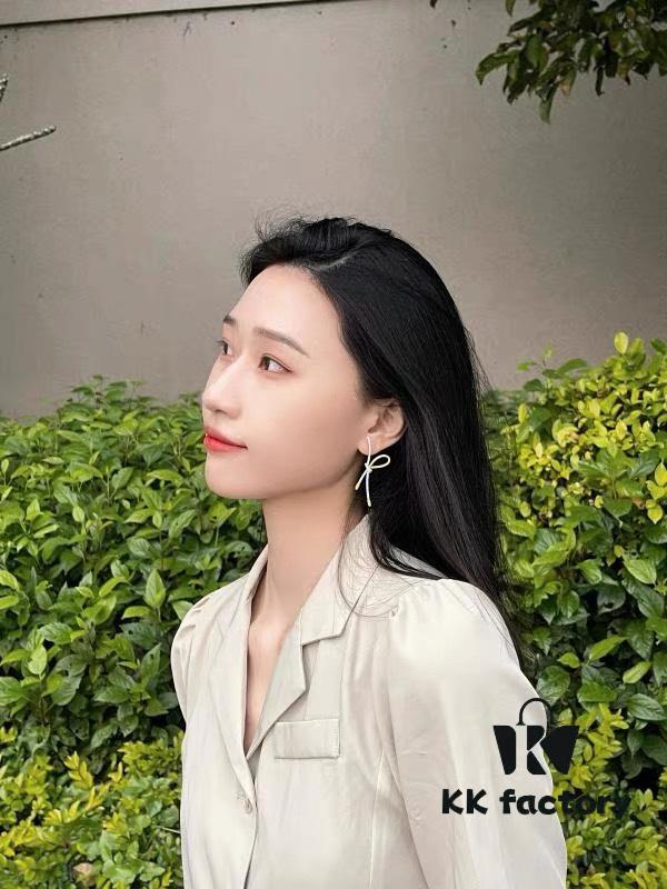 New Arrival ❤️ HEFANG Jewelry - Barbie ✨ New Collection Shiny Ribbon Stud Earrings, Three Colors Available