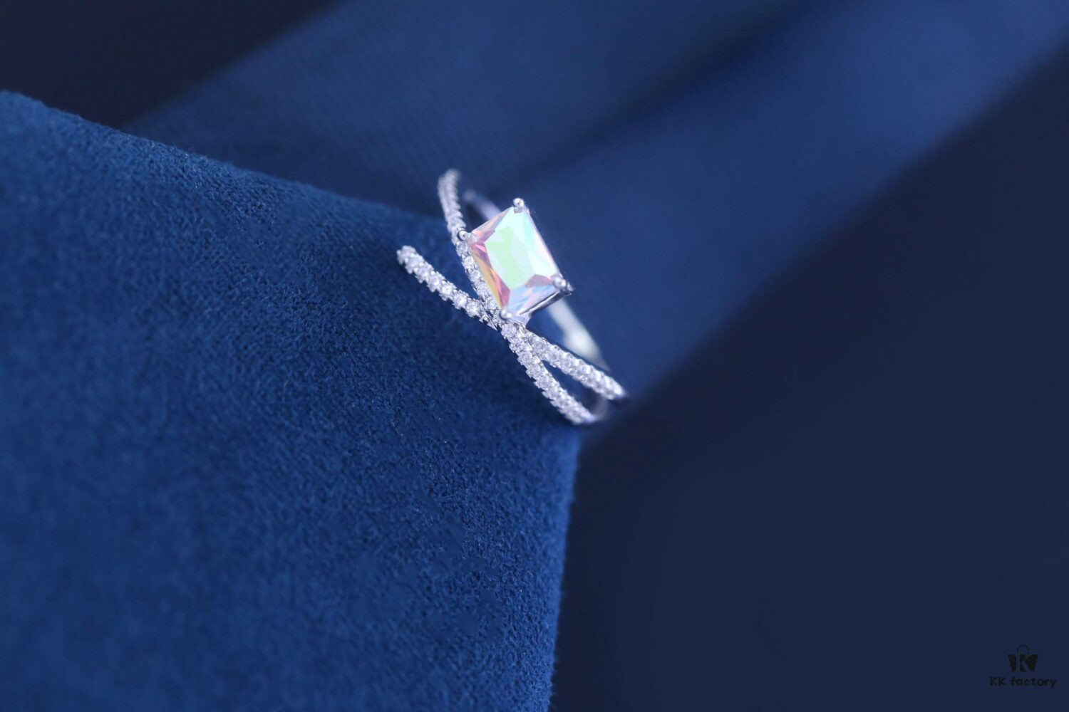 HEFANG Jewelry Aurora Ribbon Ring, Elegant French-Style Statement Ring for Women